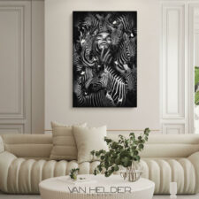 glasschilderij-vrouw-zebra-woonkamer
